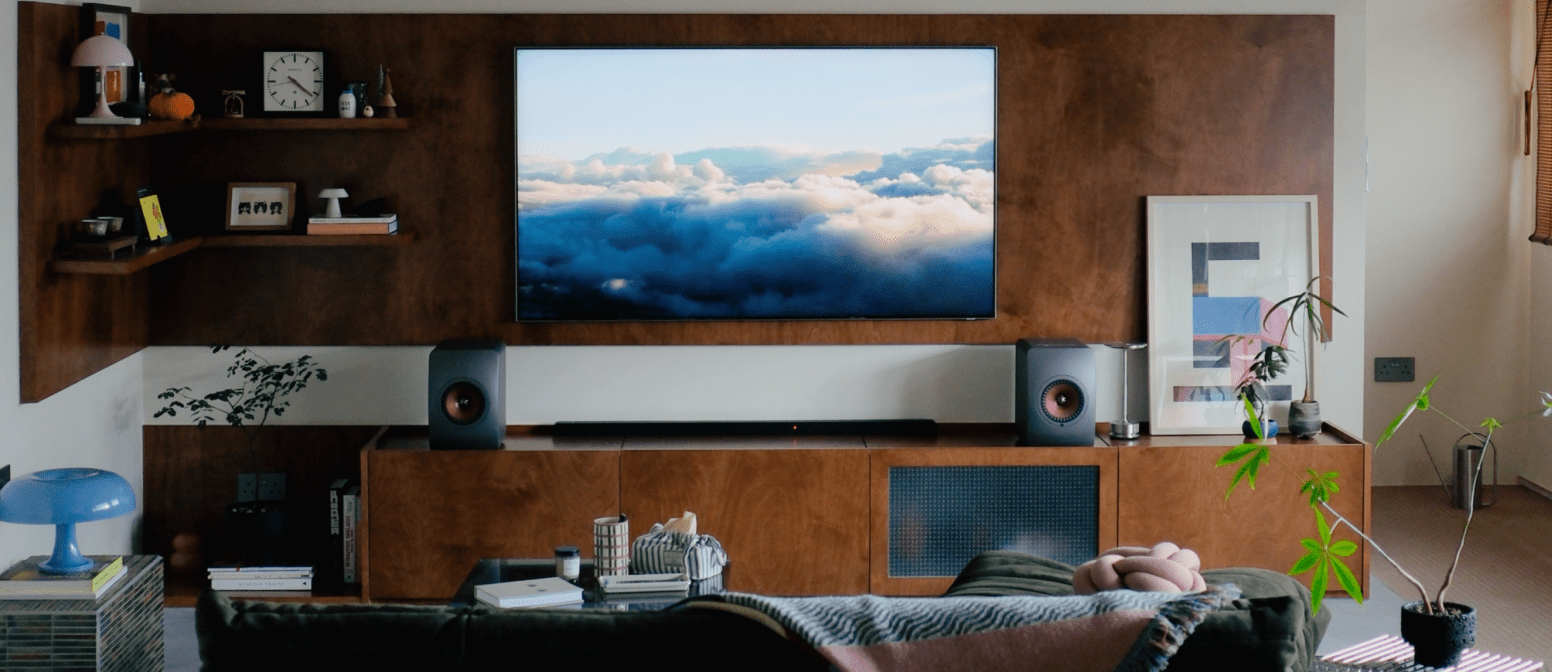 In Conversation with @inslowdaze: Inside A Home Tuned To Mood & Music