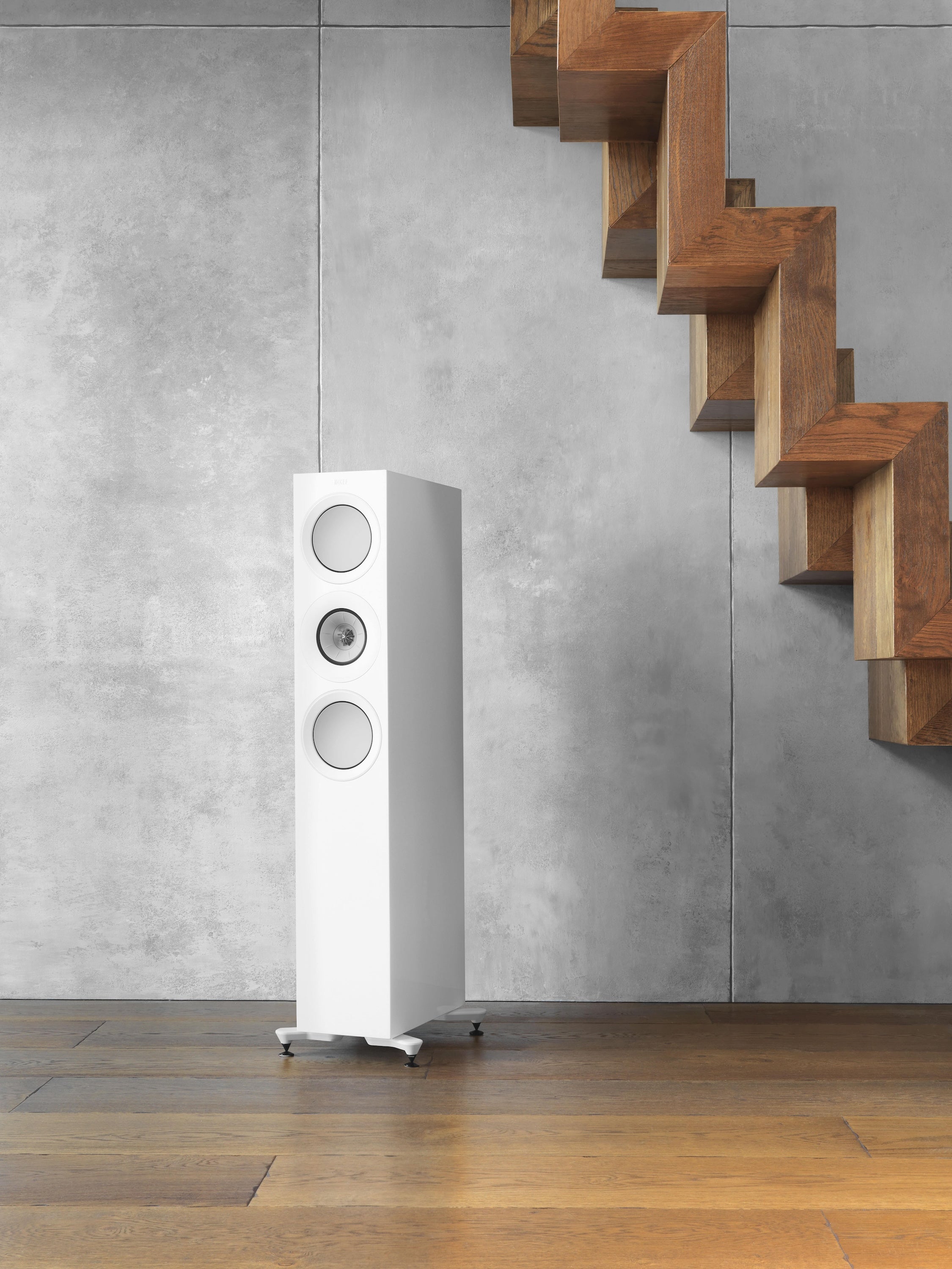 KEF R7 Non-Meta